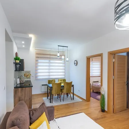 Blue-angel-lux Apartment